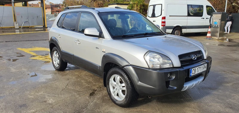 Hyundai Tucson 2.7 4WD, снимка 8 - Автомобили и джипове - 52366488