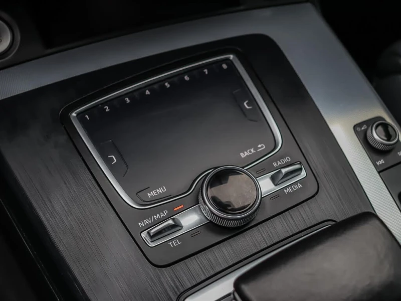 Audi Q5 PRESTIGE* B&O* 360 CAM* DISTRONIC* ПАНОРАМА* , снимка 13 - Автомобили и джипове - 52614546