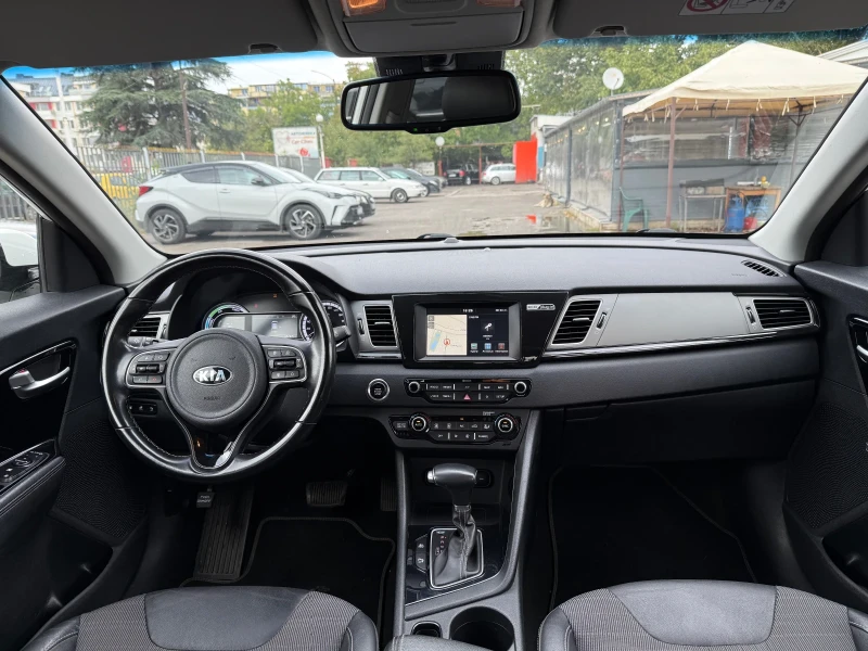 Kia Niro, снимка 11 - Автомобили и джипове - 52769395