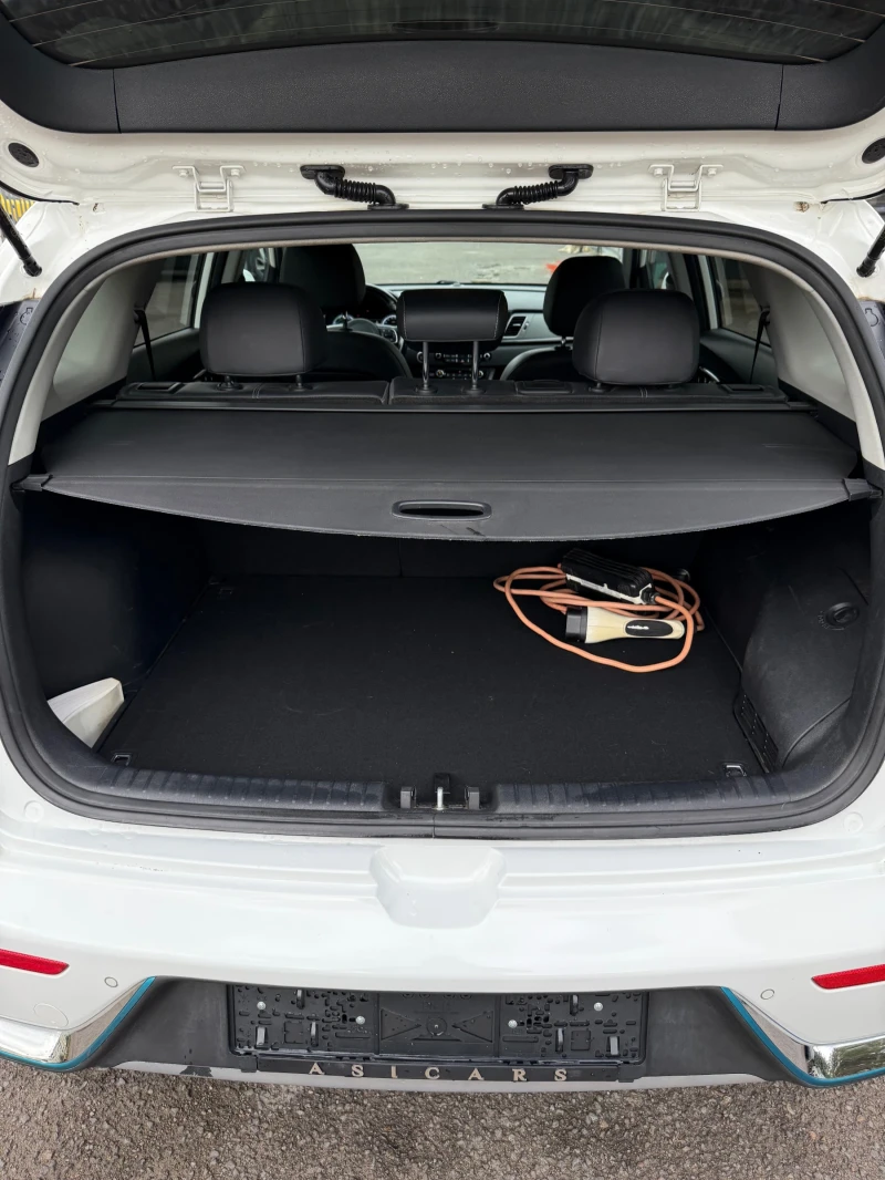 Kia Niro, снимка 17 - Автомобили и джипове - 52769395