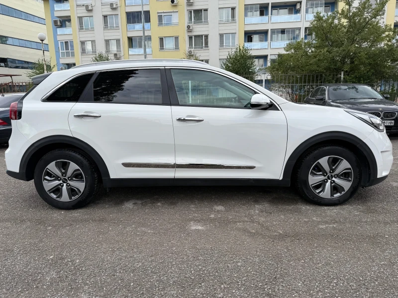 Kia Niro, снимка 5 - Автомобили и джипове - 52769395