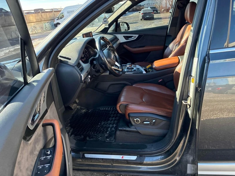 Audi Q7 3.0T Technik  CARFAX, снимка 5 - Автомобили и джипове - 52919348