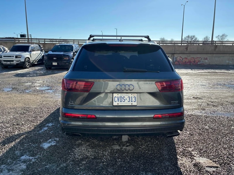 Audi Q7 3.0T Technik  CARFAX, снимка 4 - Автомобили и джипове - 52919348