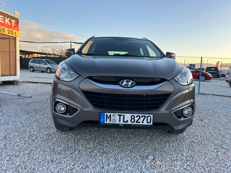 Hyundai IX35 2.0 CRDI, 4WD, 184к.с, Кожа, АВТОМАТ, НАВИ, ТОП!!!, снимка 2 - Автомобили и джипове - 52957375
