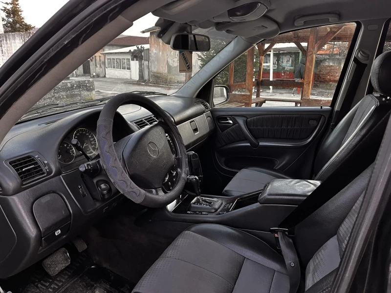 Mercedes-Benz ML 163