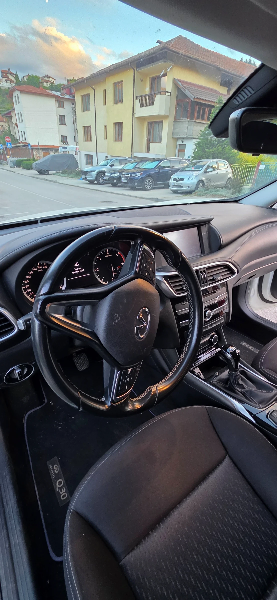 Infiniti Q30  - изображение 6
