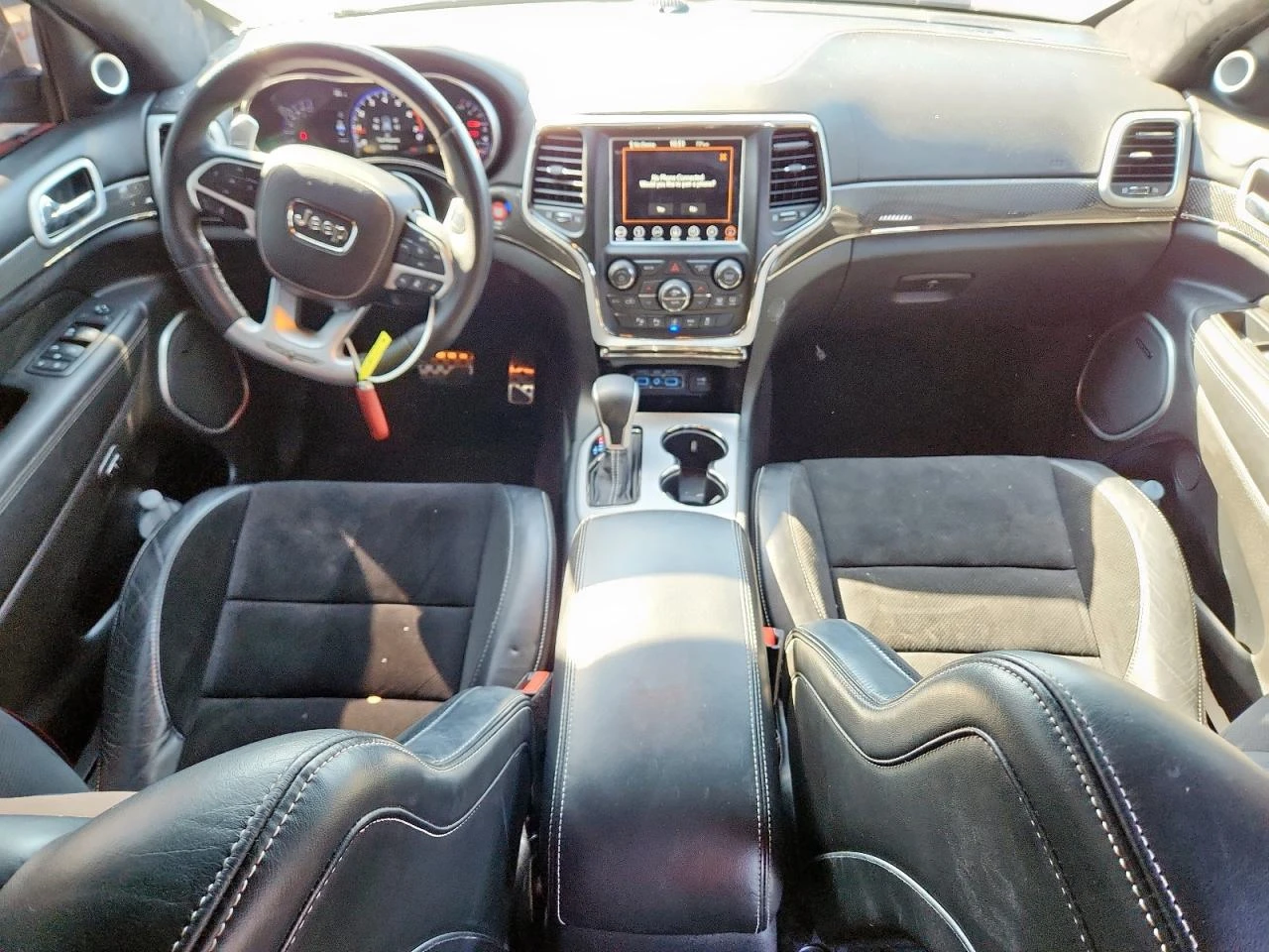 Jeep Grand cherokee TRACKHAWK / 6.2 SUPERCHARGER  - изображение 8