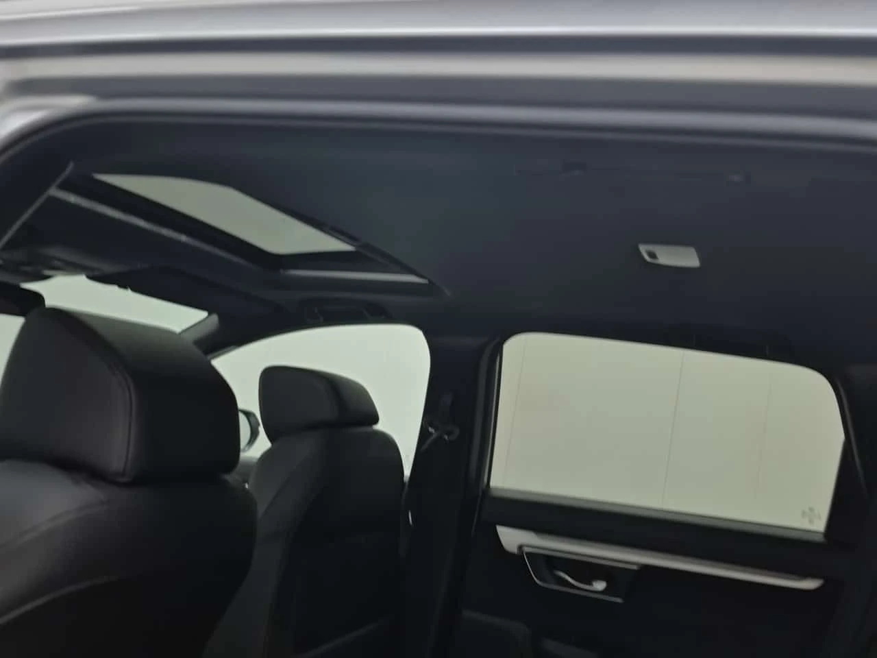 Honda Cr-v * Sport * CARFAX * ЦЕНА ДО БГ, снимка 16 - Автомобили и джипове - 53791804