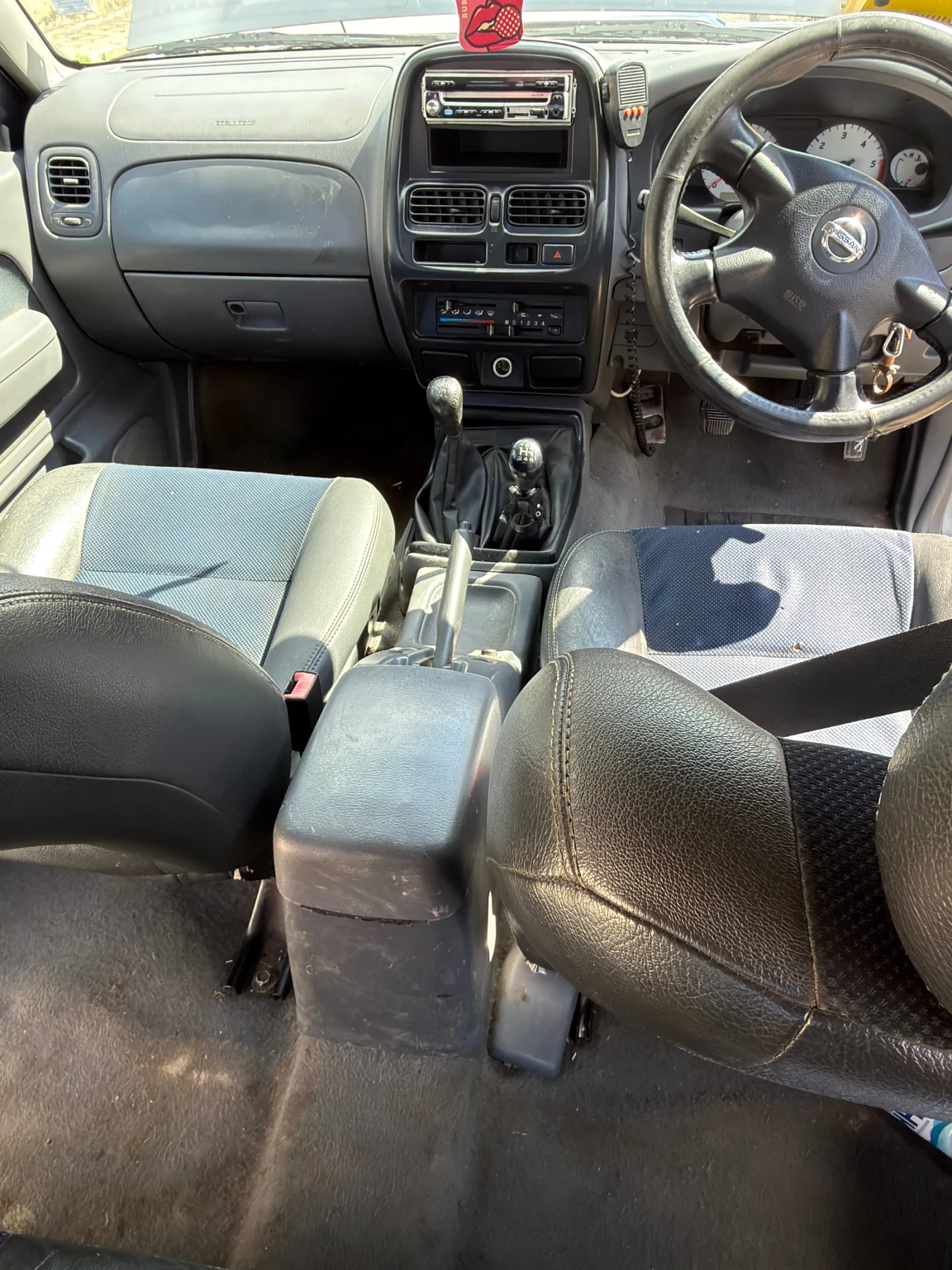 Nissan Navara, снимка 12 - Автомобили и джипове - 54149776