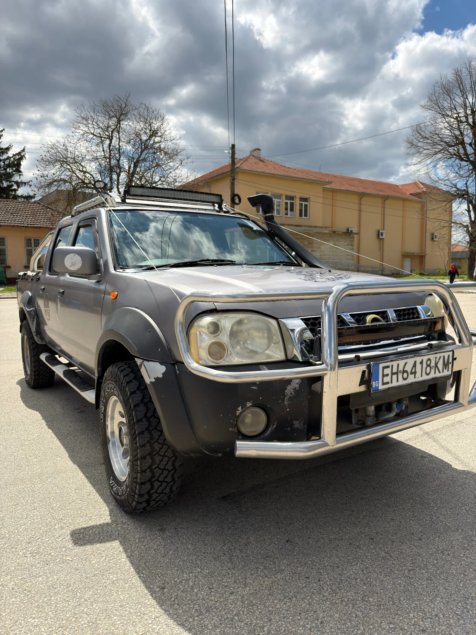 Nissan Navara, снимка 4 - Автомобили и джипове - 54149776