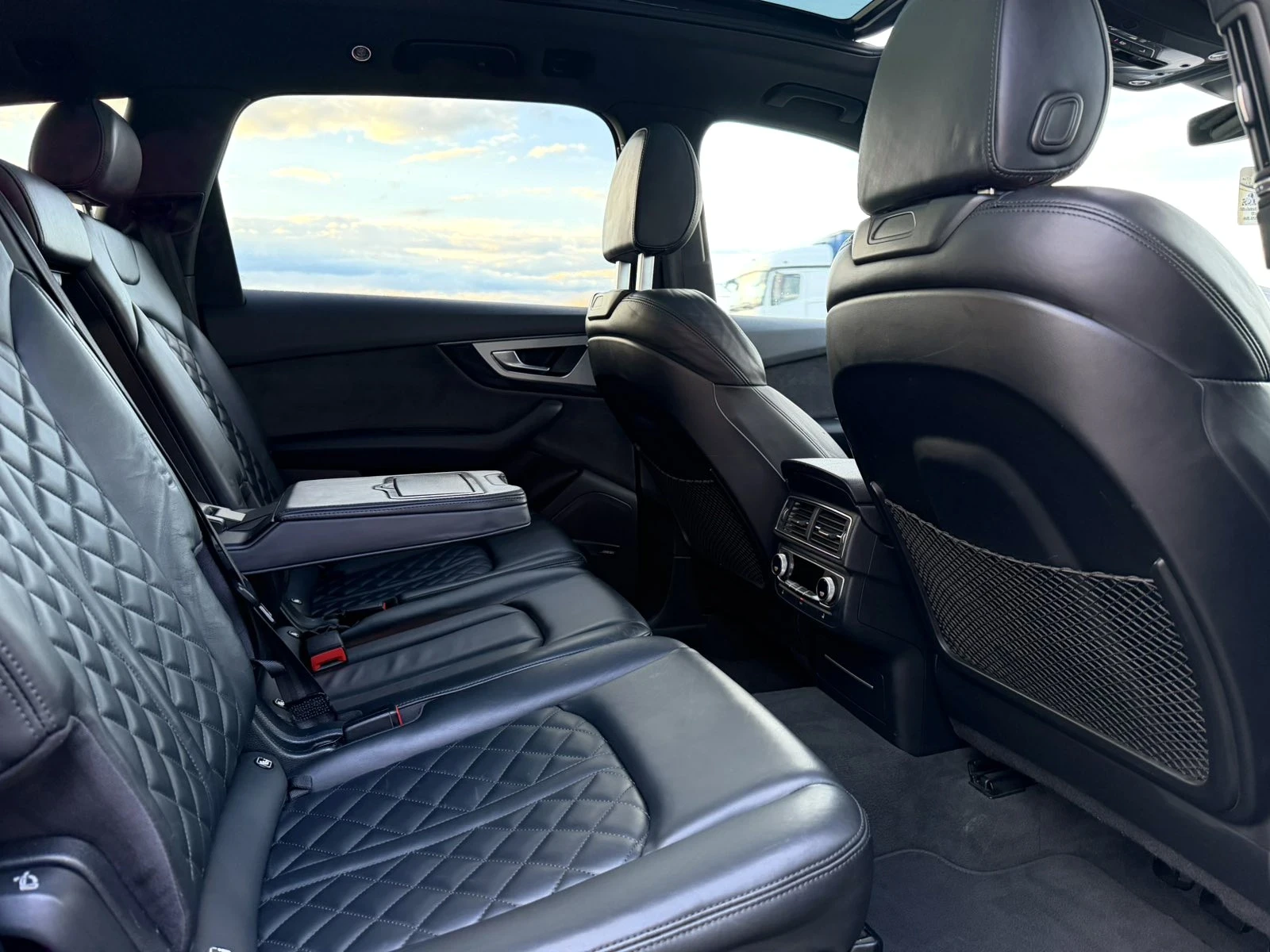 Audi SQ7 MAXTON DESIGN 7 МЕСТА ЛИЗИНГ, снимка 9 - Автомобили и джипове - 54659518