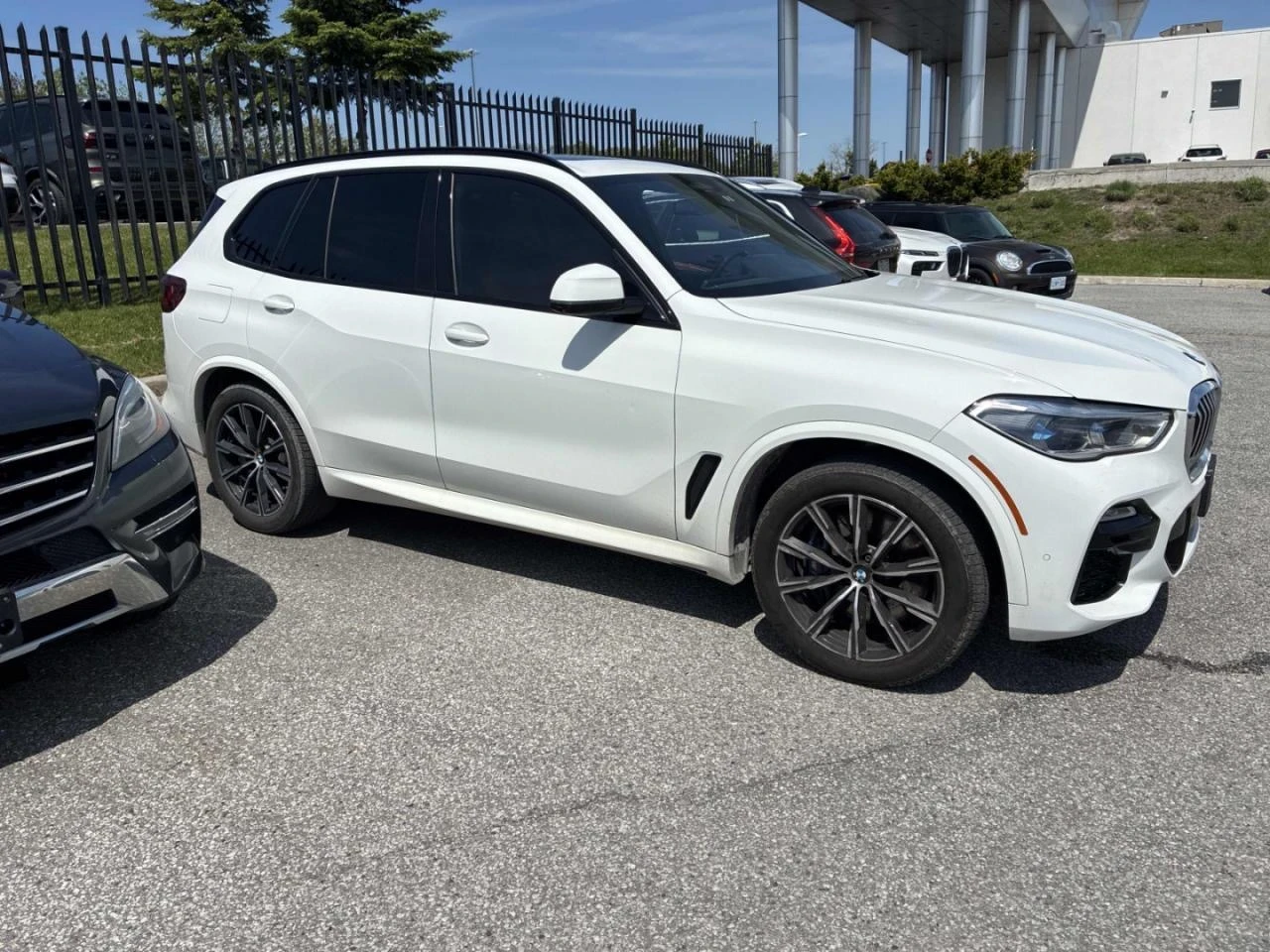 BMW X5 M-pkg| Laser| Distronic| 360| Massage| HUD| H/K| В, снимка 5 - Автомобили и джипове - 54697131