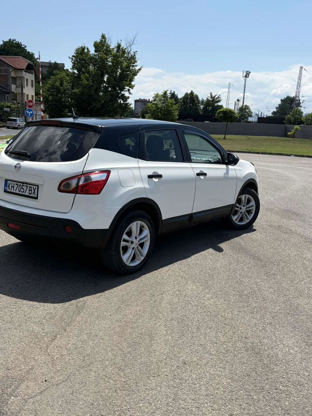 Nissan Qashqai 1.6 газ/бензин, снимка 3 - Автомобили и джипове - 54791532