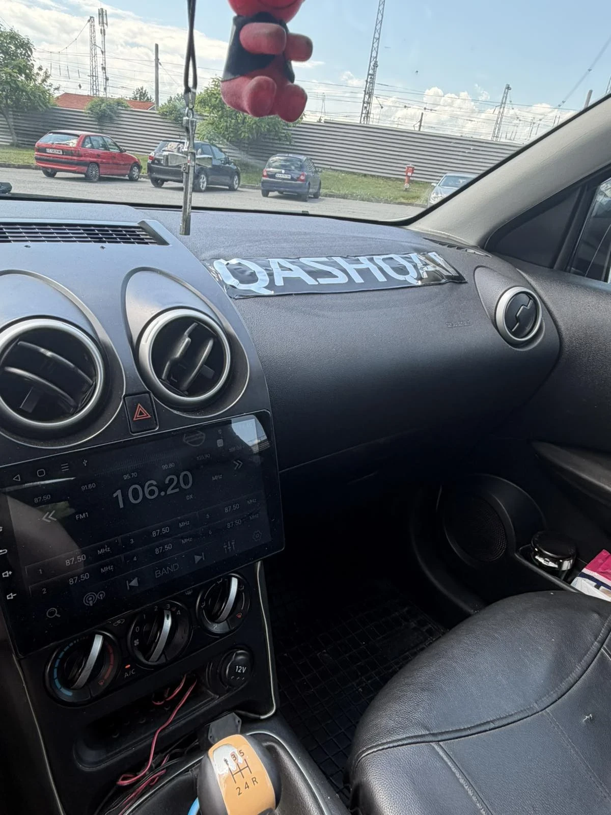 Nissan Qashqai 1.6 газ/бензин, снимка 4 - Автомобили и джипове - 54791532