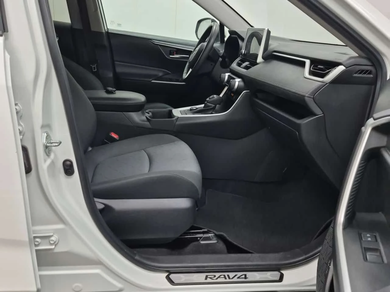 Toyota Rav4 * Hybrid XLE * CARFAX *  ОПЦИЯ ЗА ФИНАНСИРАНЕ, снимка 13 - Автомобили и джипове - 55425443