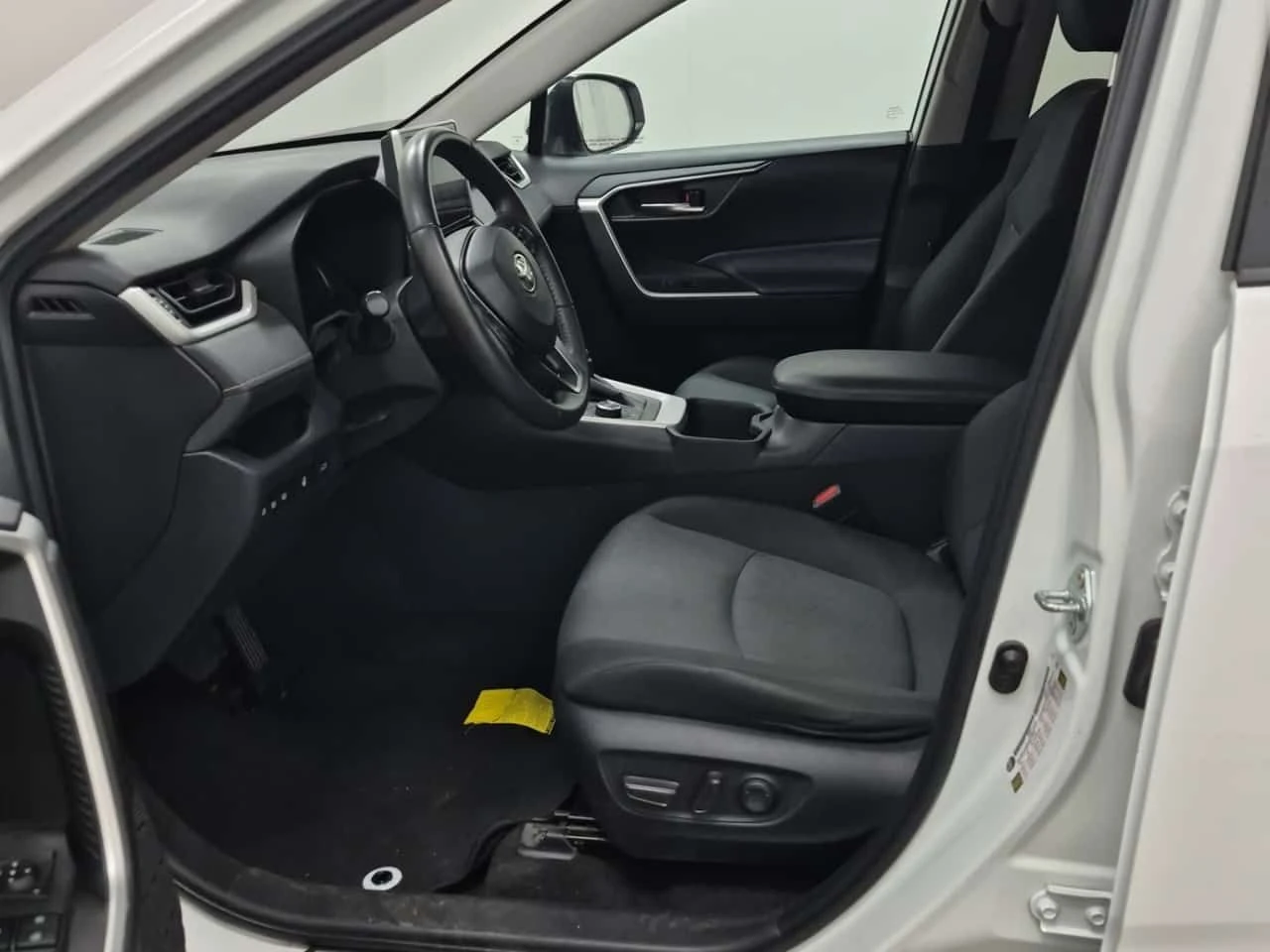Toyota Rav4 * Hybrid XLE * CARFAX *  ОПЦИЯ ЗА ФИНАНСИРАНЕ, снимка 5 - Автомобили и джипове - 55425443