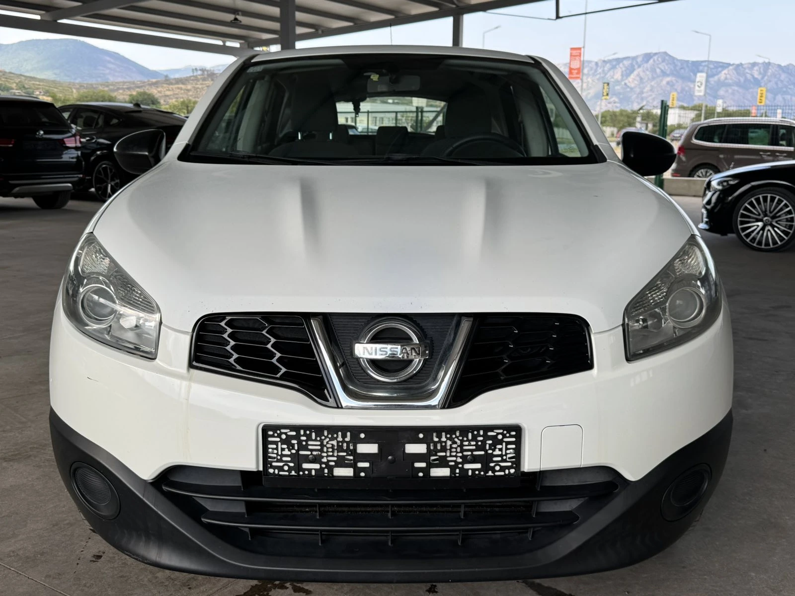 Nissan Qashqai 1.5dci* 110ps* 6ск* КЛИМАТИК* ПАРКТРОНИК, снимка 8 - Автомобили и джипове - 55474509