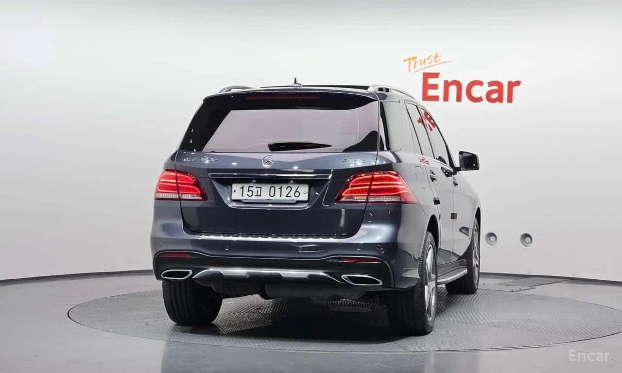 Mercedes-Benz GLE 350 | АВТОКРЕДИТ БЕЗ ПЪРВОНАЧАЛНА ВНОСКА | , снимка 4 - Автомобили и джипове - 55558979
