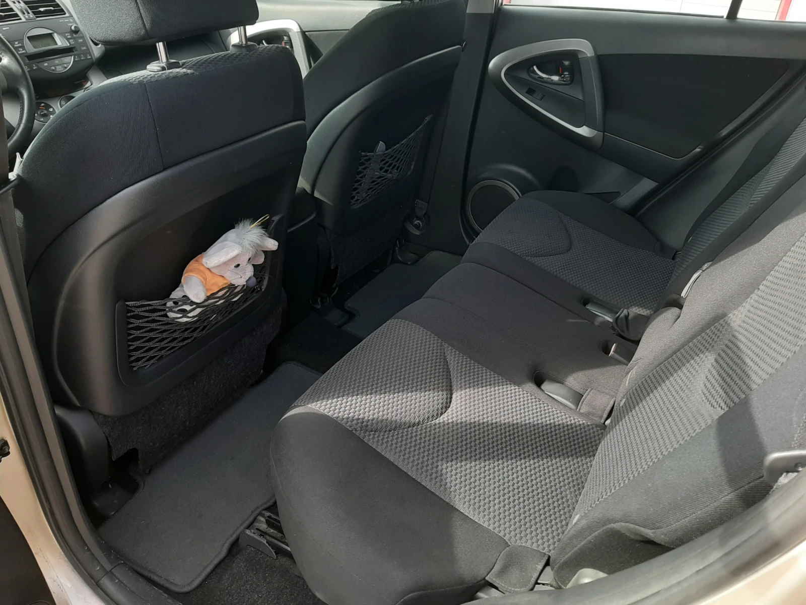 Toyota Rav4 2.0i 109000км!!!, снимка 14 - Автомобили и джипове - 55826833