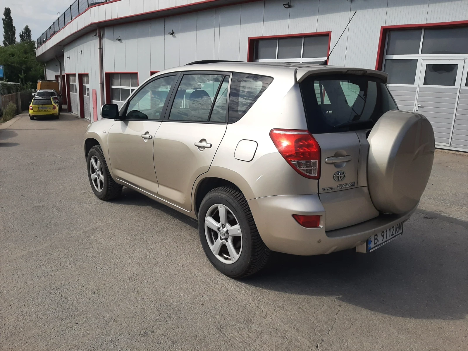 Toyota Rav4 2.0i 109000км!!!, снимка 8 - Автомобили и джипове - 55826833