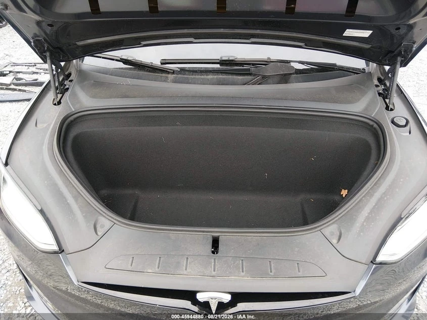 Tesla Model X Dual Motor All-Wheel Drive/Standard Range, снимка 10 - Автомобили и джипове - 55893731