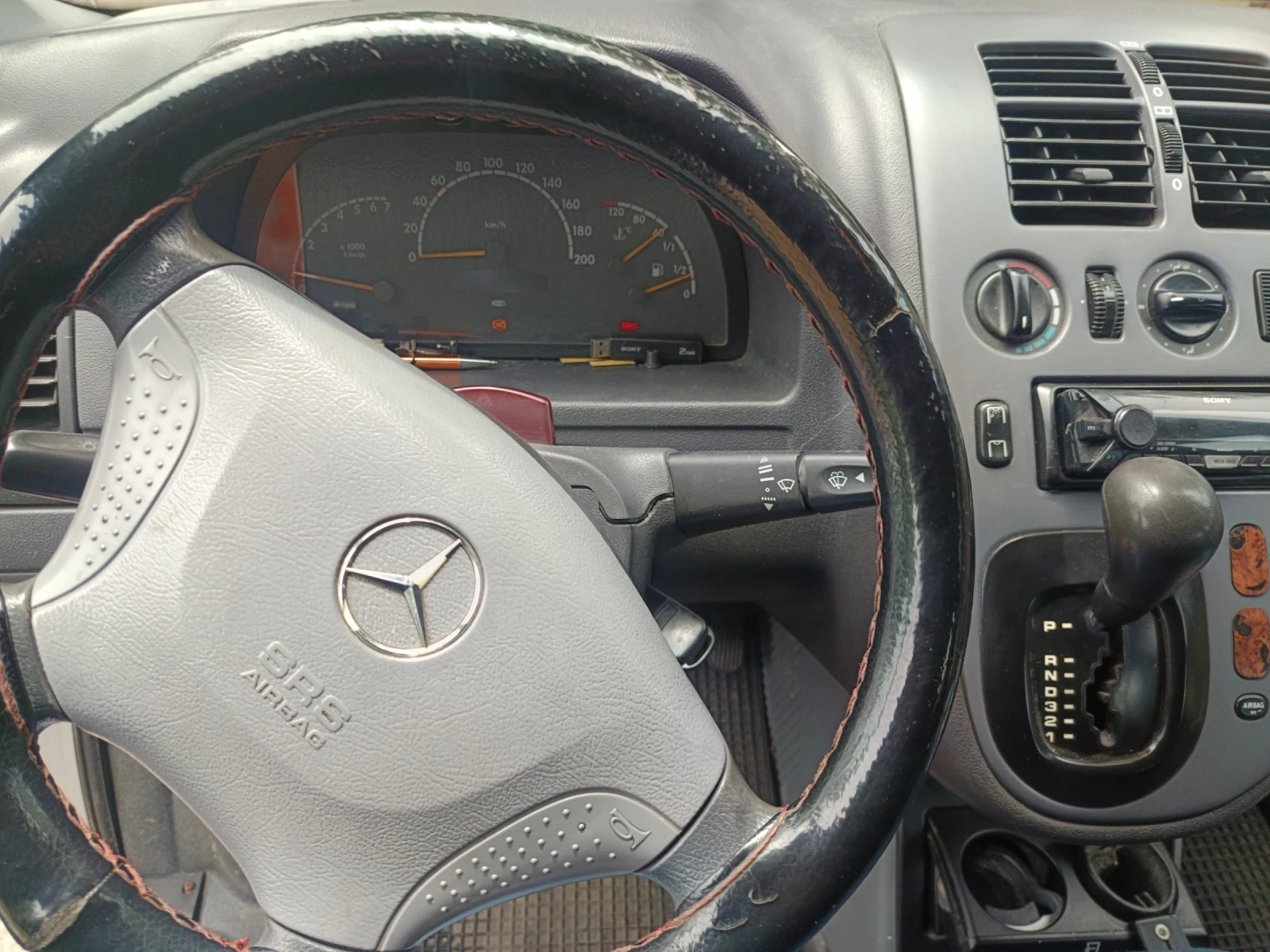 Mercedes-Benz Vito 112CDI, снимка 5 - Бусове и автобуси - 54778711