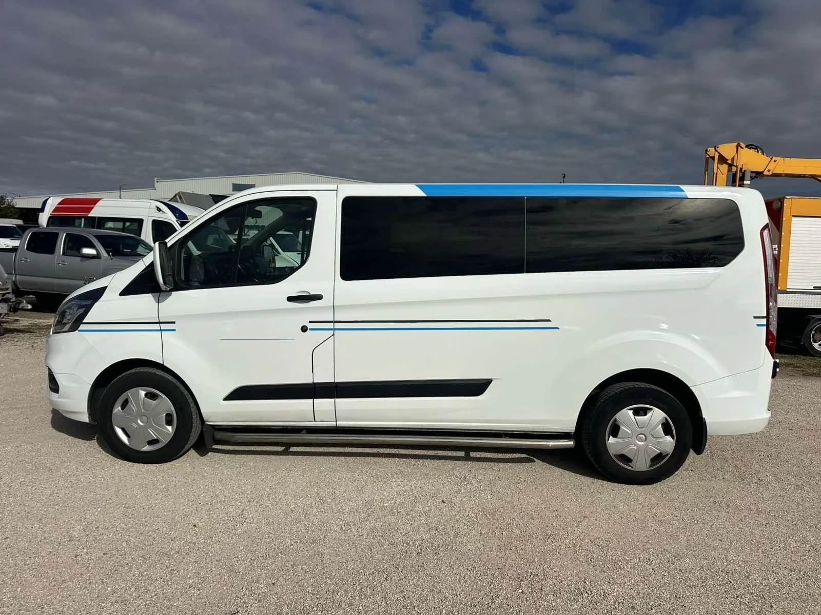 Ford Transit Custom, снимка 5 - Бусове и автобуси - 56718209
