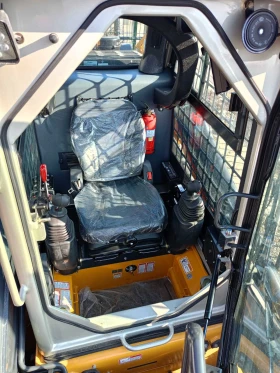 Мини челни товарачи Друга LIUGONG 375 B, снимка 3