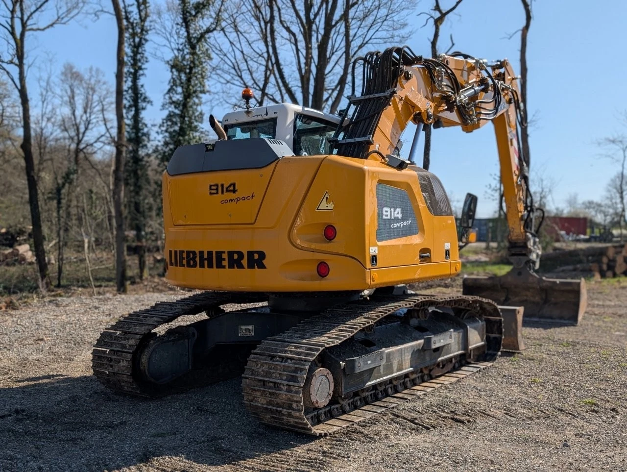 Багер Liebherr R 914 COMPACT LITRONIC ЛИЗИНГ, снимка 2 - Индустриална техника - 54704702