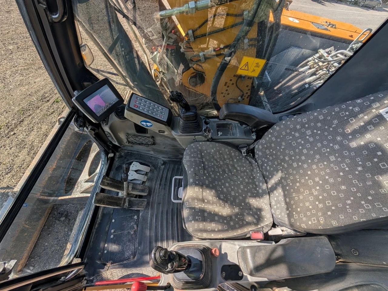 Багер Liebherr R 914 COMPACT LITRONIC ЛИЗИНГ, снимка 15 - Индустриална техника - 54704702