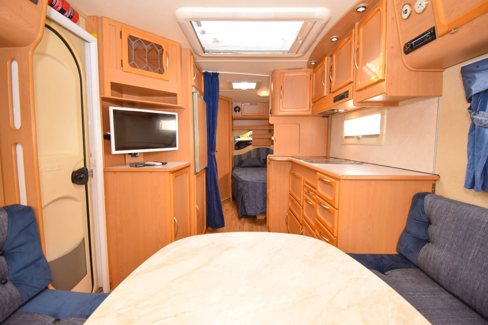 Каравана Kabe Smaragd 520XL+ ALDE/Moto Mover/Solar/TV - изображение 7