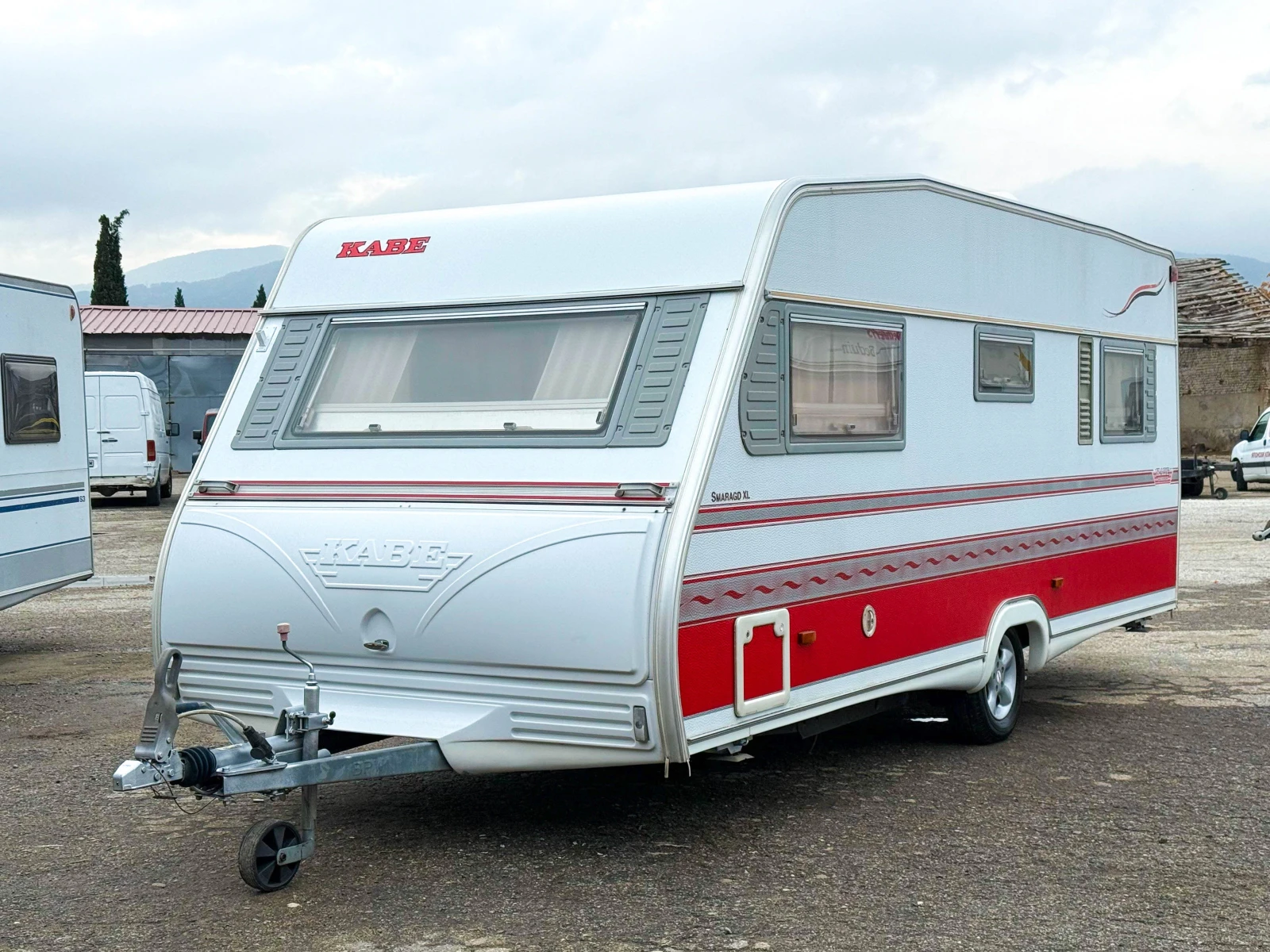 Каравана Kabe Smaragd 520XL+ ALDE/Moto Mover/Solar/TV - изображение 4