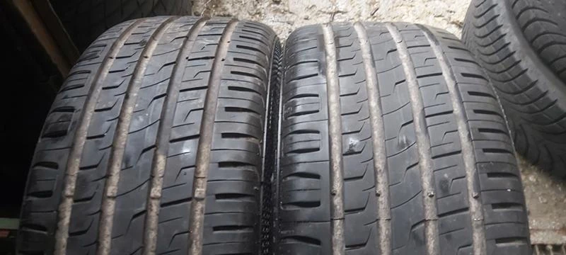 Гуми Летни 235/45R18, снимка 1 - Гуми и джанти - 34695983