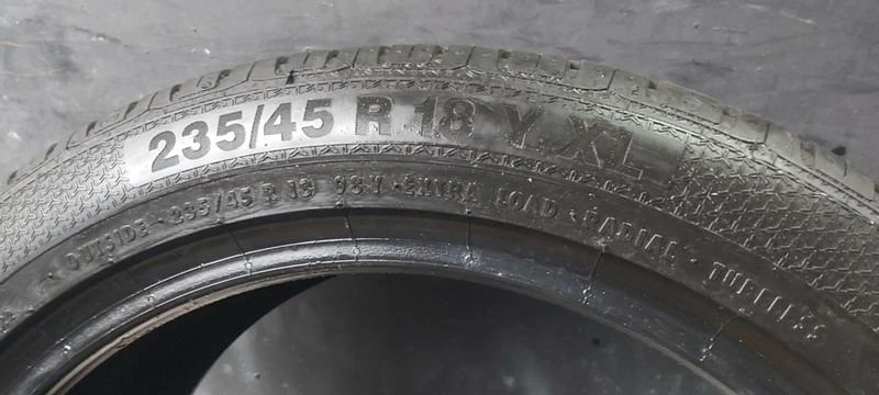 Гуми Летни 235/45R18, снимка 9 - Гуми и джанти - 34695983