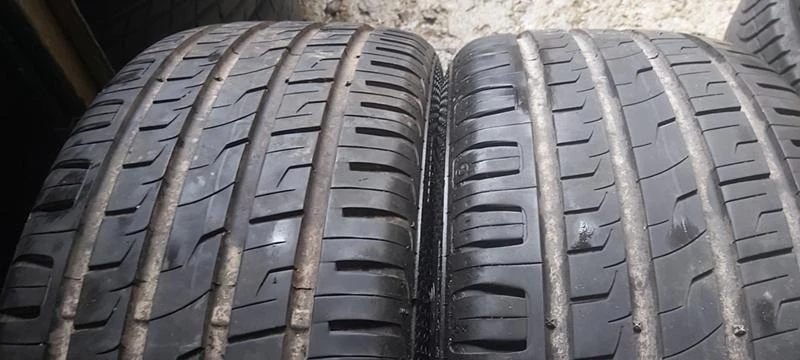 Гуми Летни 235/45R18, снимка 3 - Гуми и джанти - 34695983