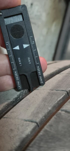 Toyota Prius XV5 - 11250 € / 22003.09 лв. - 16802508 15