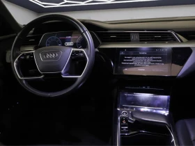 Audi E-Tron 55 SPORTBACK 95KWH QUATTRO 408КС MATRIX ШИБЕДАХ, снимка 8