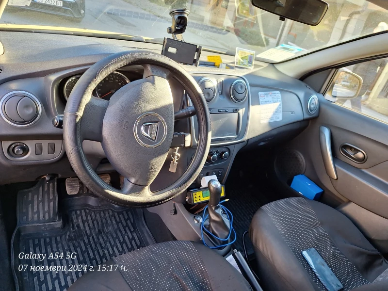 Dacia Logan, снимка 1 - Автомобили и джипове - 48117759