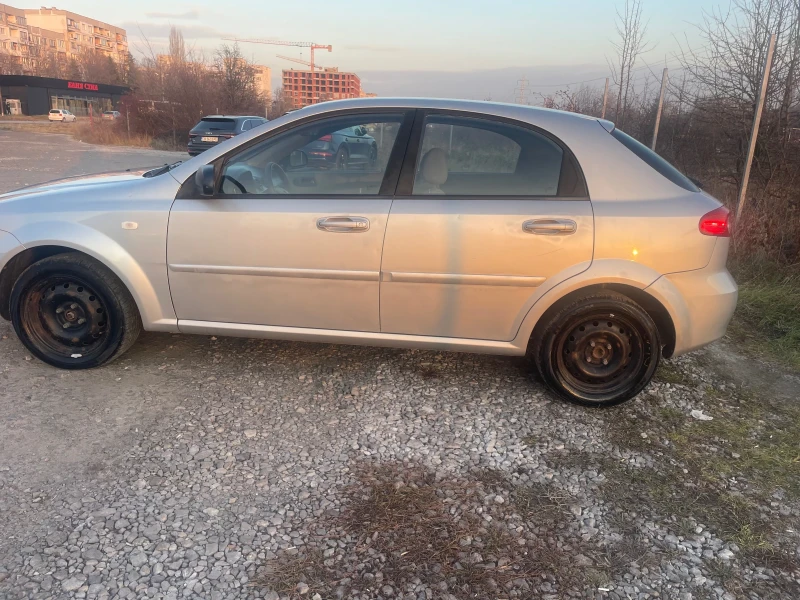 Chevrolet Lacetti 1.4/16V, снимка 5 - Автомобили и джипове - 48150522