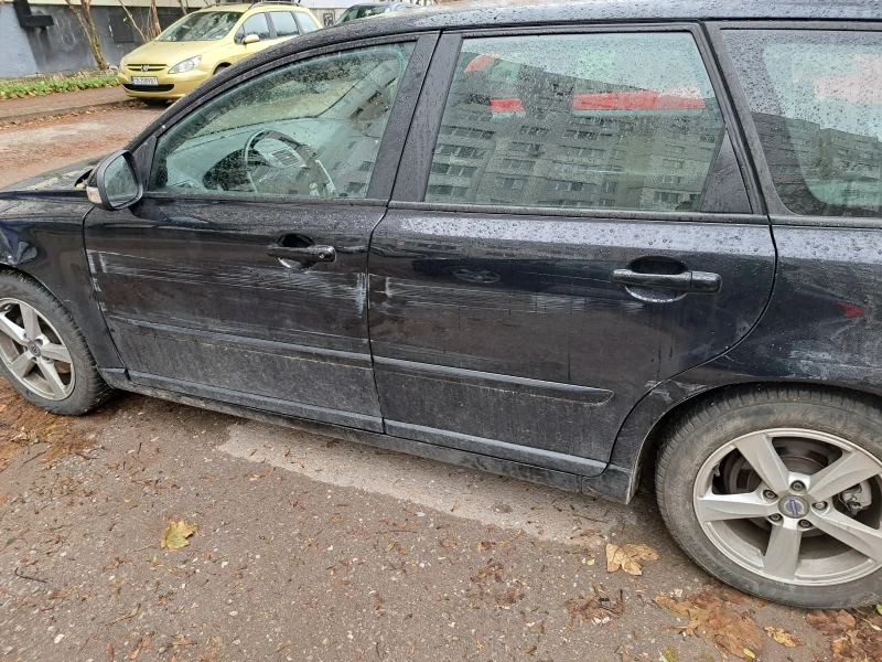 Volvo V50 1.6HDI, снимка 8 - Автомобили и джипове - 48196599