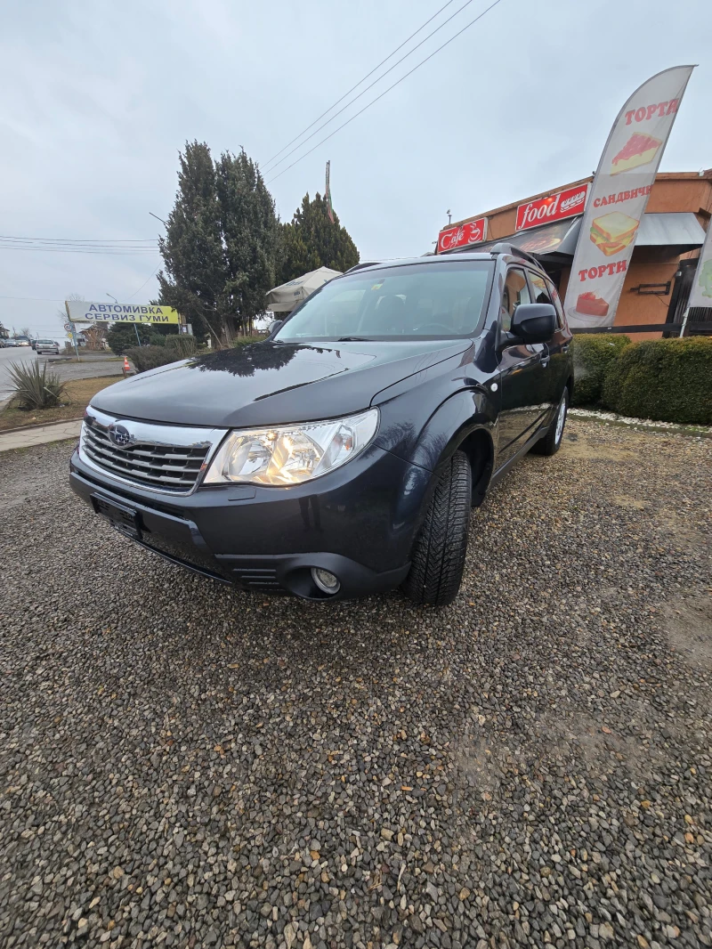 Subaru Forester 2.0i 4x4 от Швейцария, снимка 3 - Автомобили и джипове - 49327783