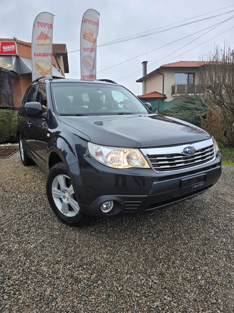 Subaru Forester 2.0i 4x4 от Швейцария, снимка 2 - Автомобили и джипове - 49327783