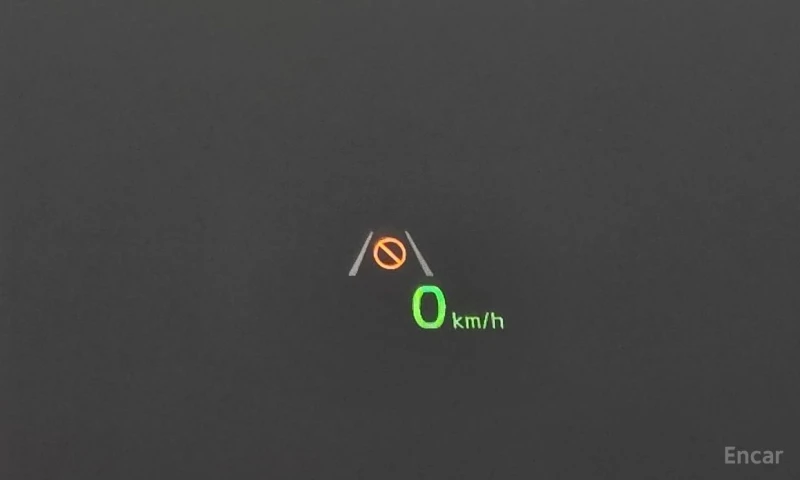 Kia Stinger, снимка 11 - Автомобили и джипове - 53459392