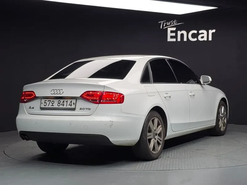 Audi A4 2.0 TDI - САМО 30% АВАНС, снимка 2 - Автомобили и джипове - 56114904