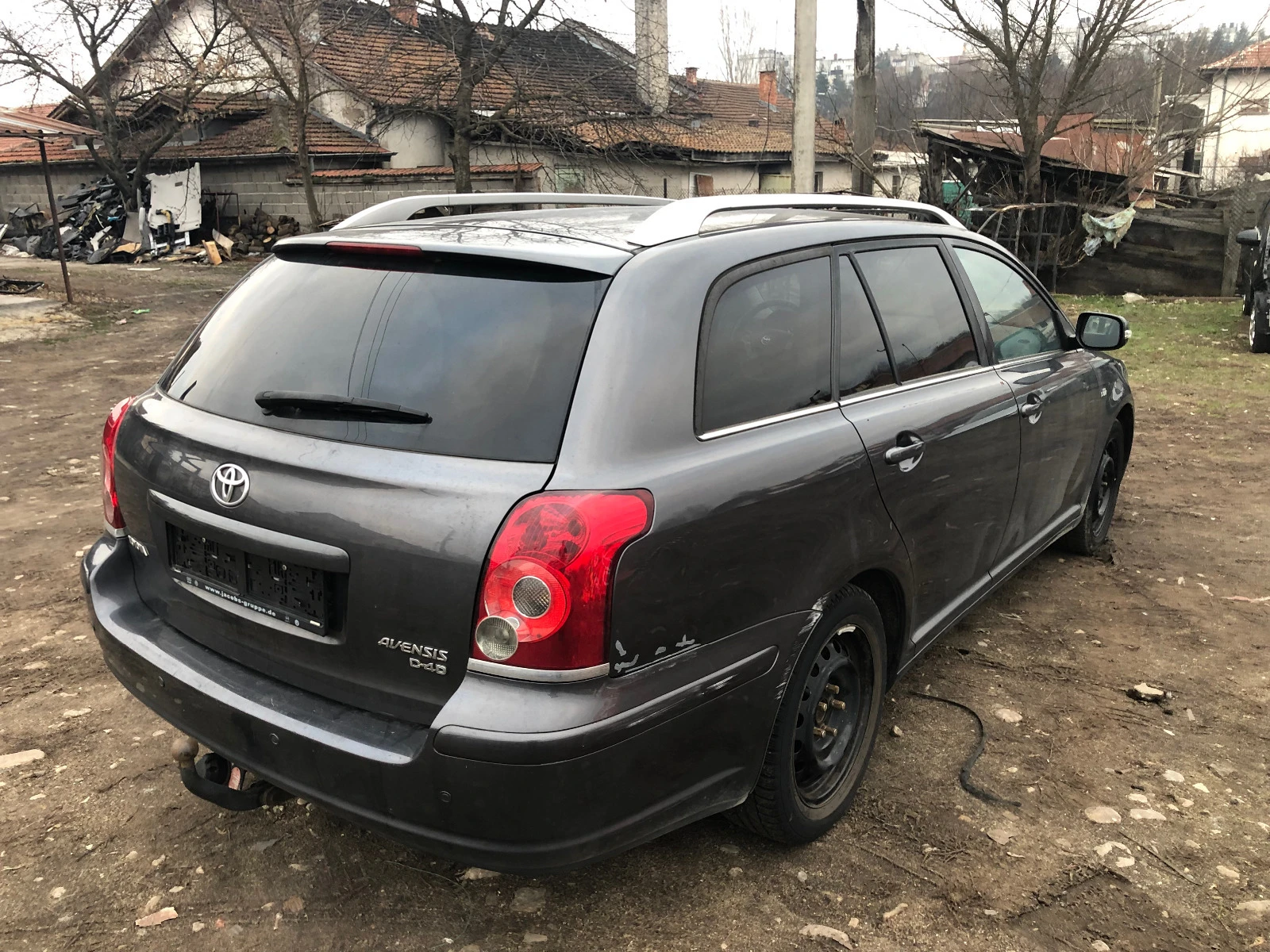 Toyota Avensis  2.2 D-CAT 177кс. НАД 150 БРОЯ НА ЧАСТИ - изображение 5