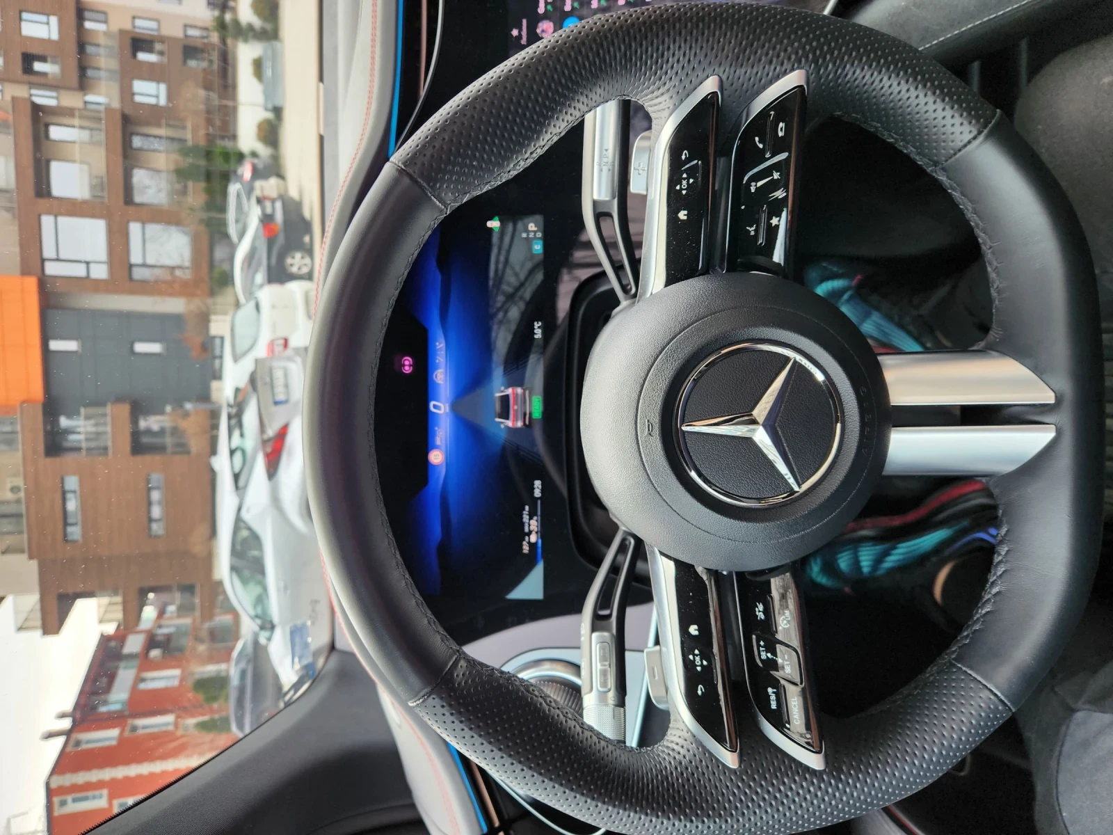 Mercedes-Benz EQS 580 suv 6+ 1 - изображение 8