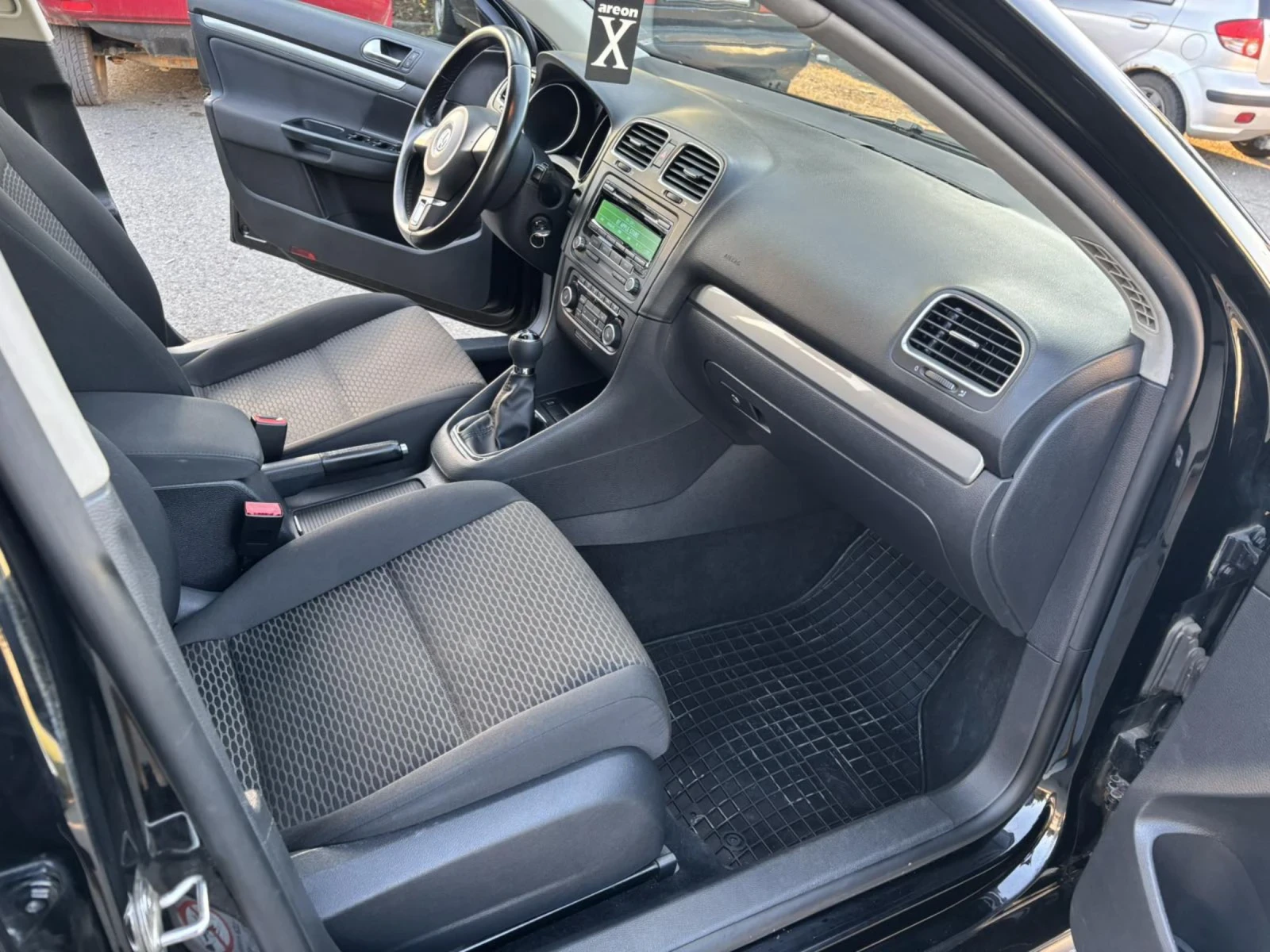 VW Golf 1.6 TDI - изображение 9