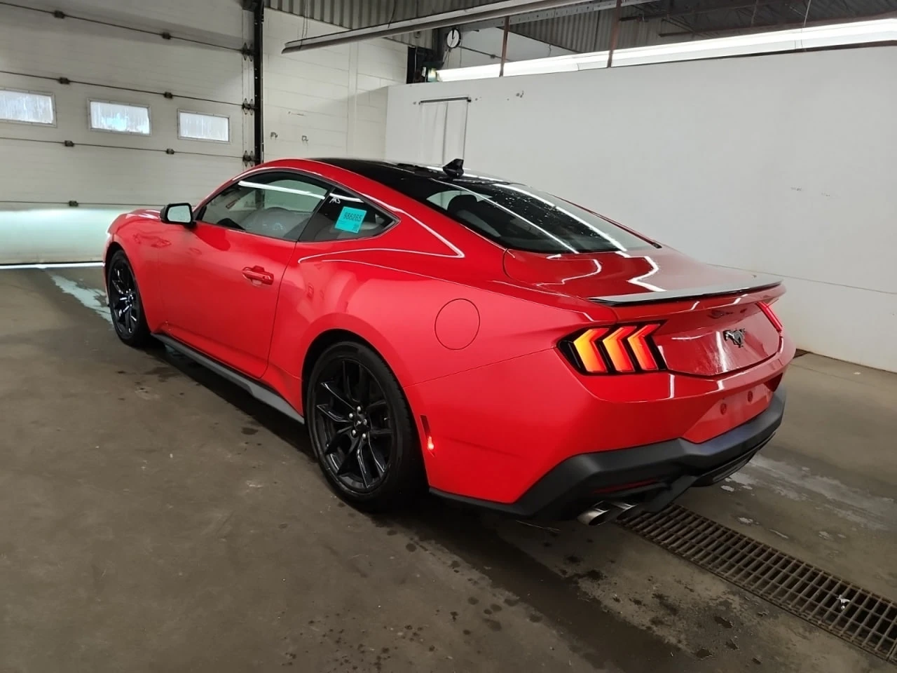 Ford Mustang * CARFAX * АВТО КРЕДИТ * ЦЕНА ДО БГ! - изображение 6