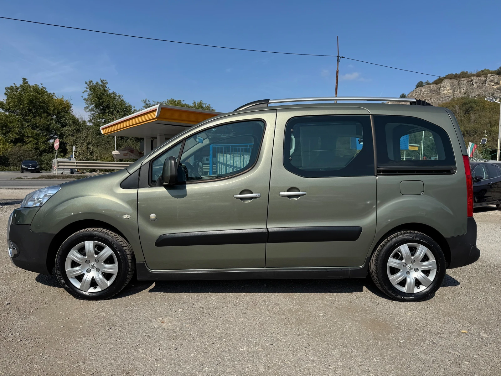 Peugeot Partner 1.6HDI-90к.с-OUTDOOR-ПЪТНИЧЕСКИ - изображение 3