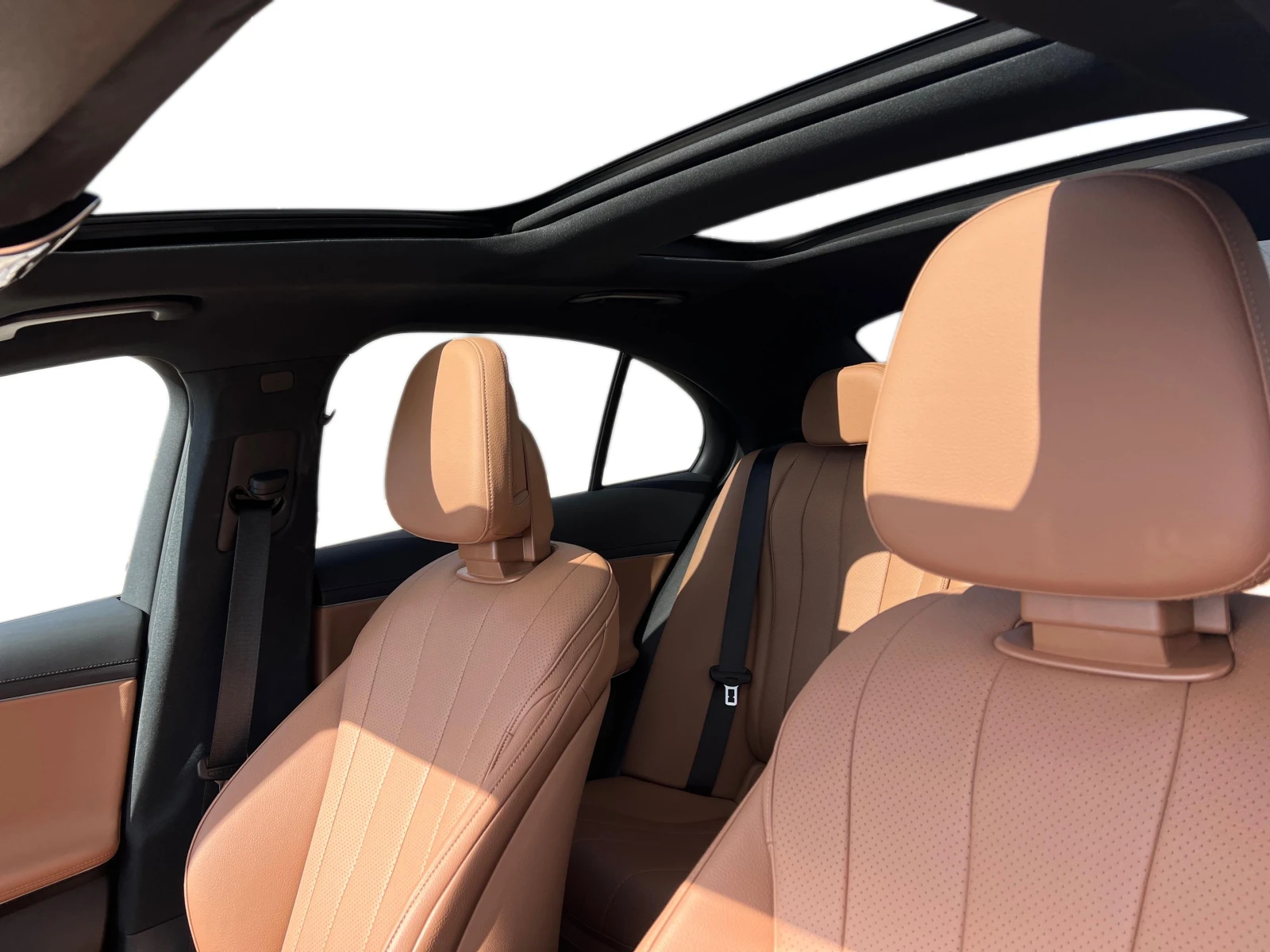 Mercedes-Benz E 400 е 4MATIC, снимка 13 - Автомобили и джипове - 53093699